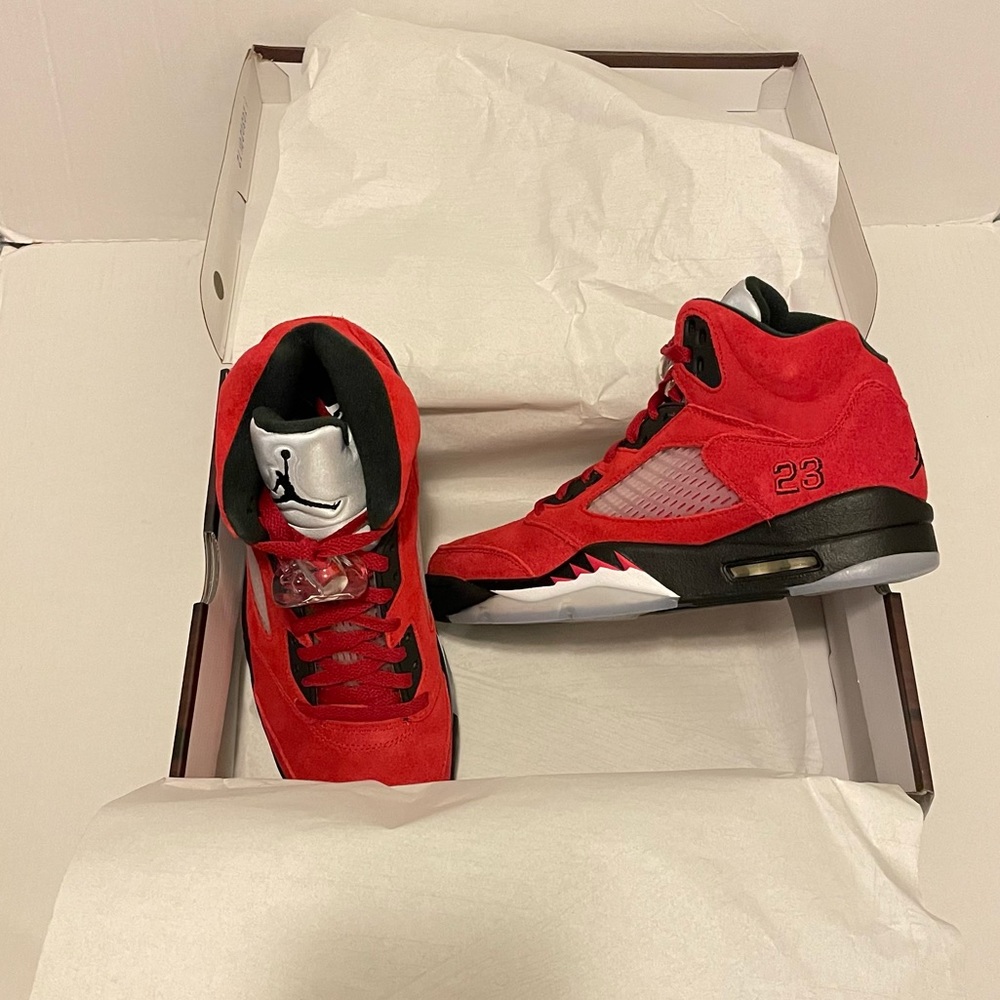 Air Jordan 5 Retro Raging Bull 2021 Size 9